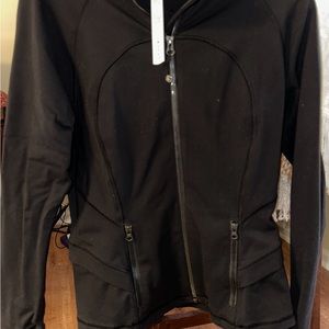 Lululemon Ladies Athletics Lightweight Jacket-Size 8-Black